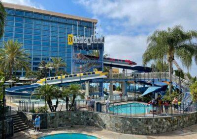 planDisney Resort Pocket Guide: Disneyland Hotel