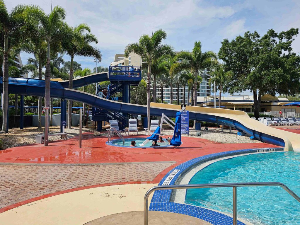contemporary feature pool area