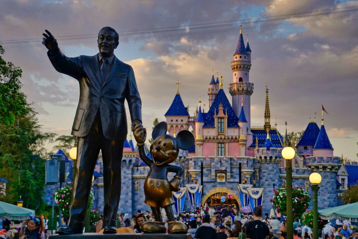 disneyland partners statue