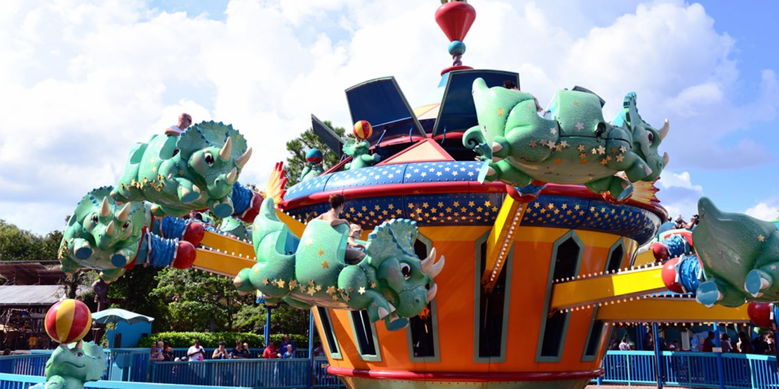 triceratop spin disneys animal kingdom