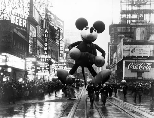 mickey mouse macys balloon 1934