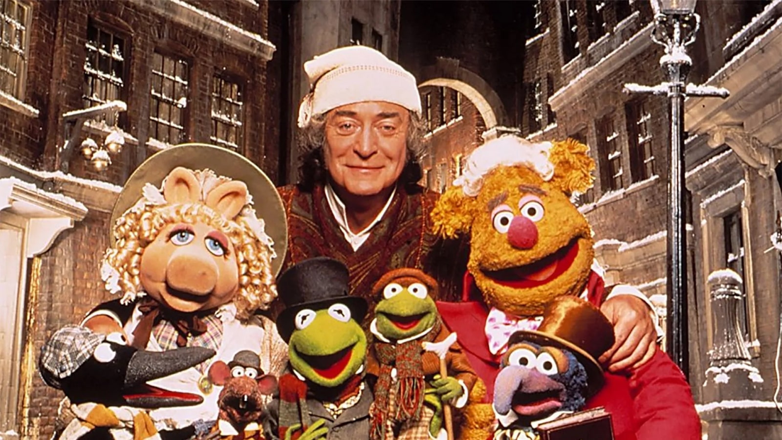 michael caine with muppet christmas carol cast