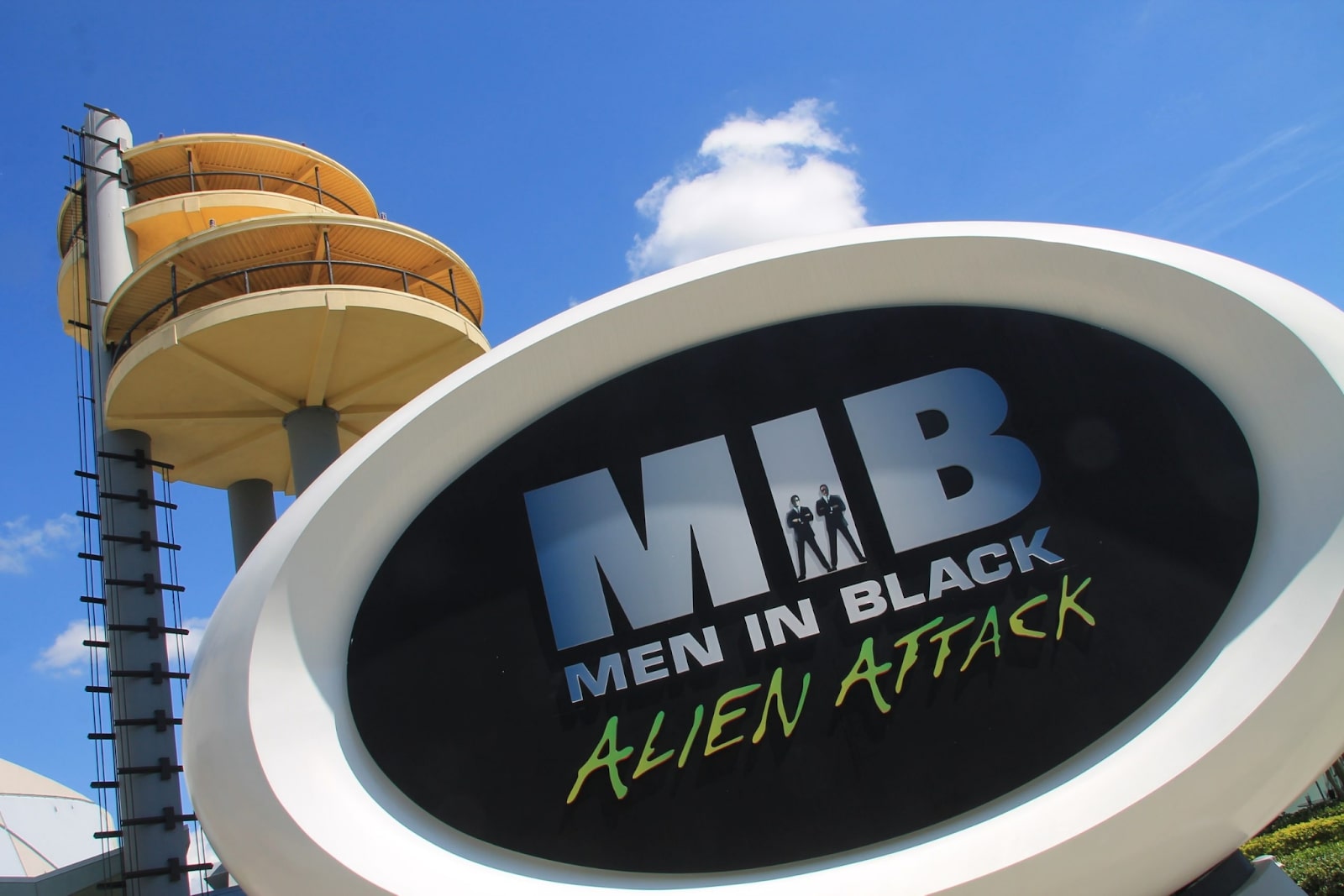 men in black alien attack