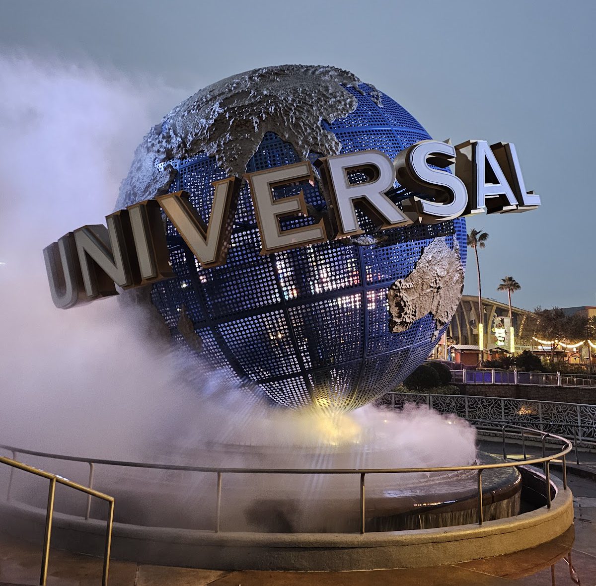 universal globe in orlando