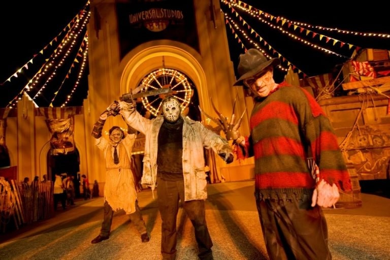 universal halloween horror nights freddy and jason