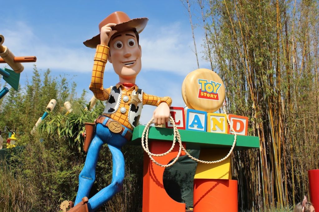 toy story land woody