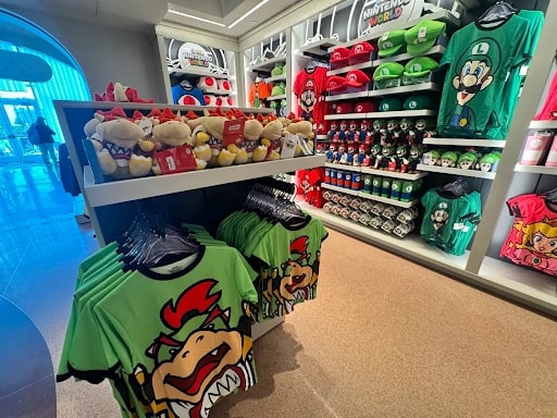 universal studio store terra luna