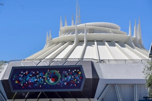 space mountain disneyland