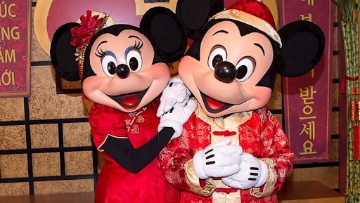 mickey and minnie disneyland lunar new year