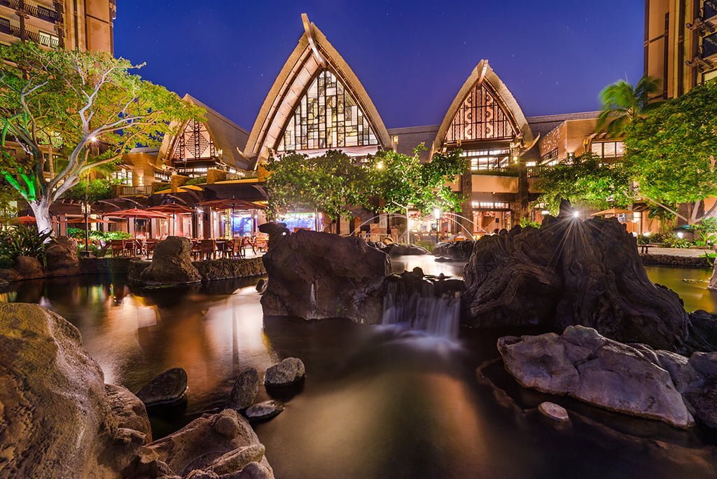 disney aulani resort night